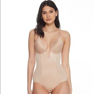 NWT Va Bien Firm Control Plunge Bodysuit 36D Nude